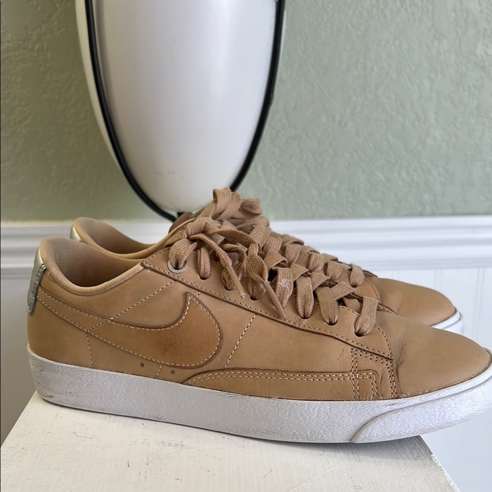 Nike Blazer Low Leather Beige/Vachetta Tan Womens Size 7